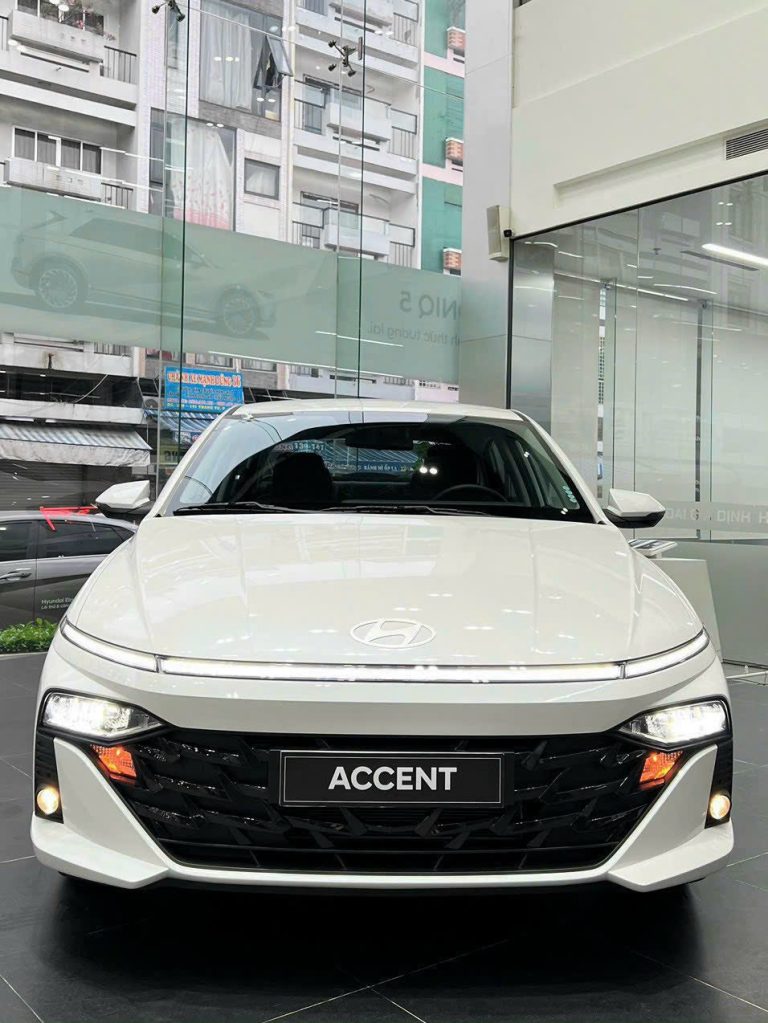 accent-2024-anh-thuc-te-trang-vn-hyundai (3)